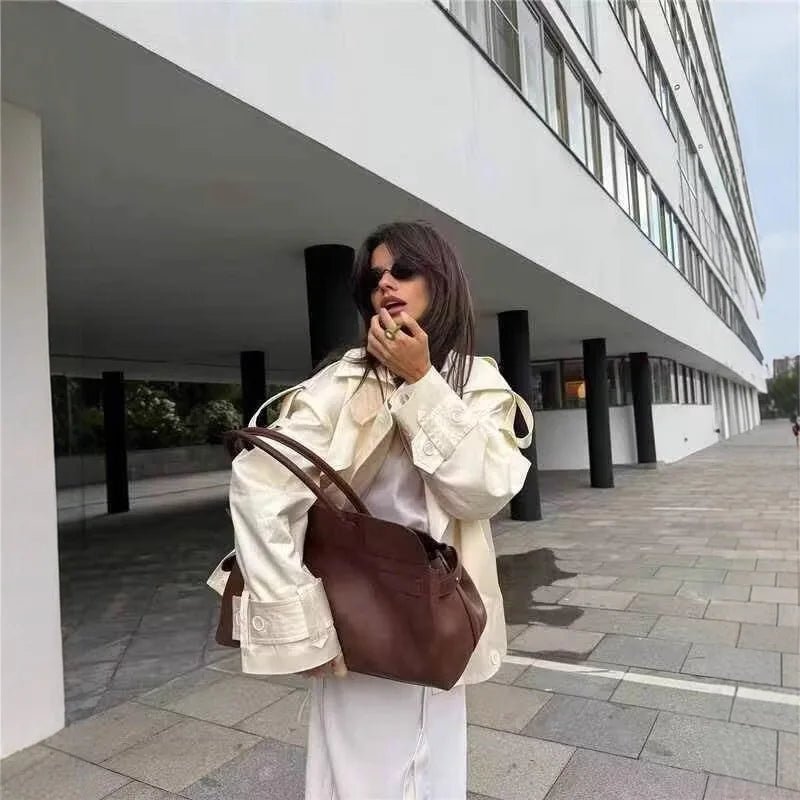 Αντιανεμικό μπουφάν Aethra Retro με διπλά κουμπιά