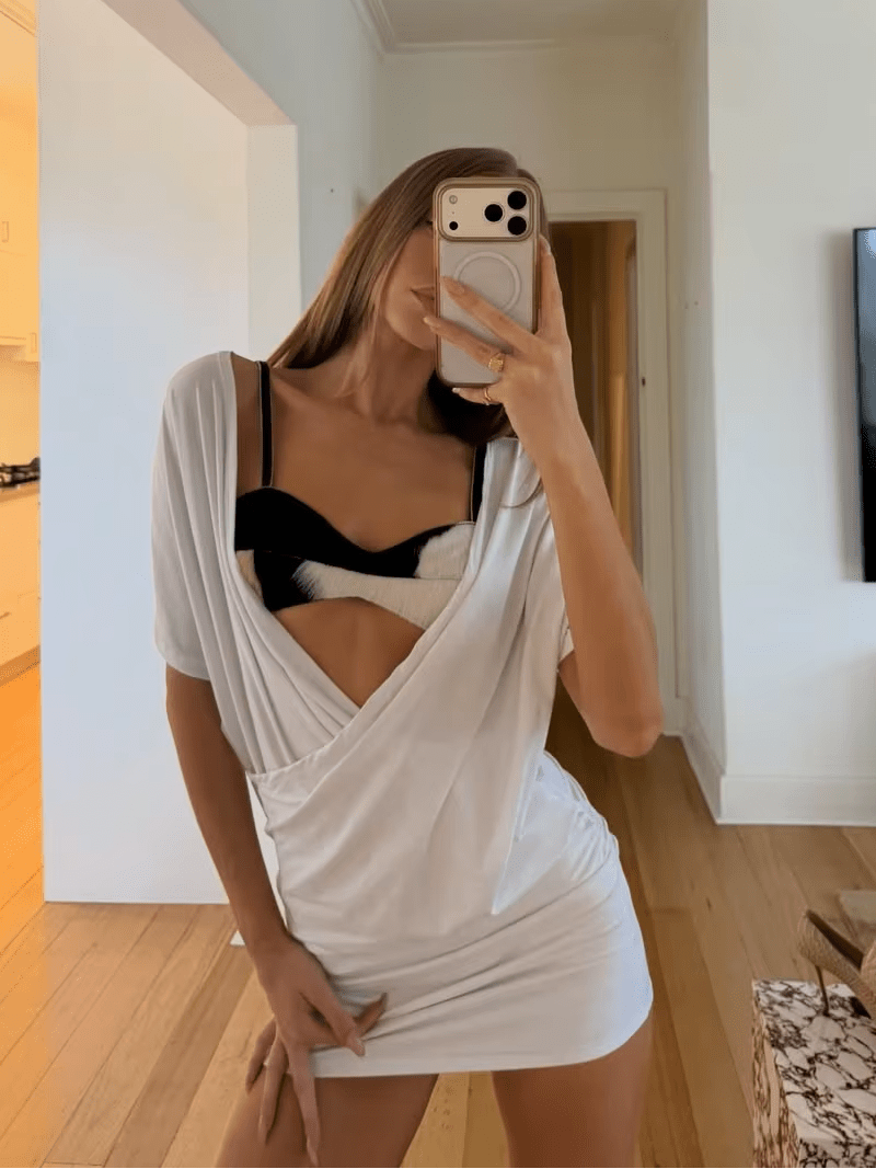 Μίνι φόρεμα Aishla με σούρες