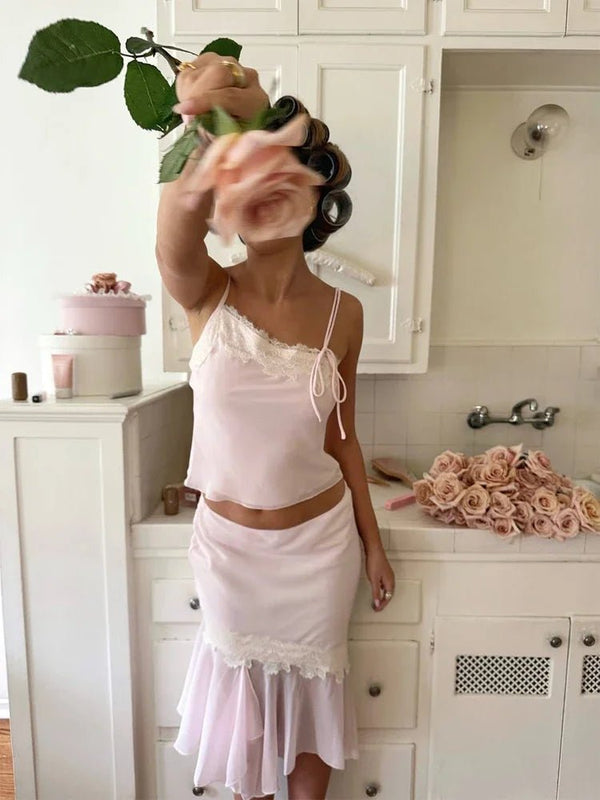 Σετ Anne με camisole και φούστα με πάνελ δαντέλας