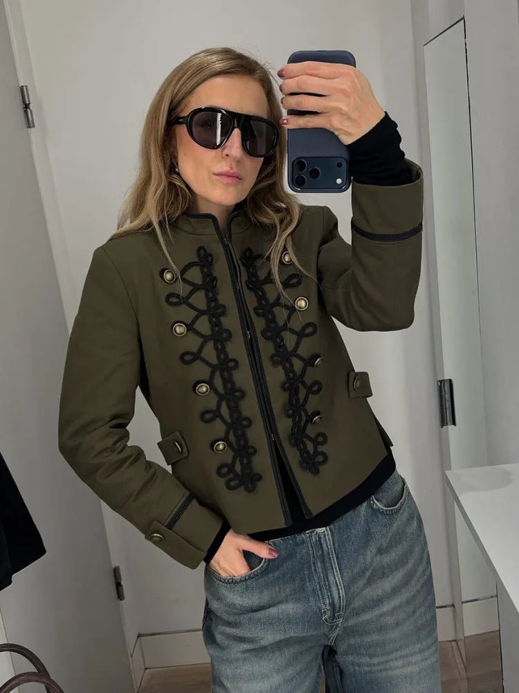 Σακάκι Napoleon Becky με αγκράφα σε σχήμα κόμπου από κορδόνι
