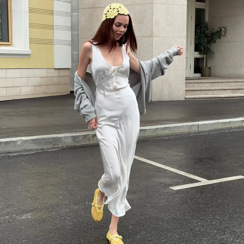 Bellina Σατέν μίντι φόρεμα με βαθύ ντεκολτέ