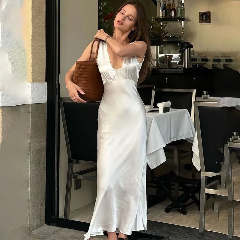 Bellina Σατέν μίντι φόρεμα με βαθύ ντεκολτέ