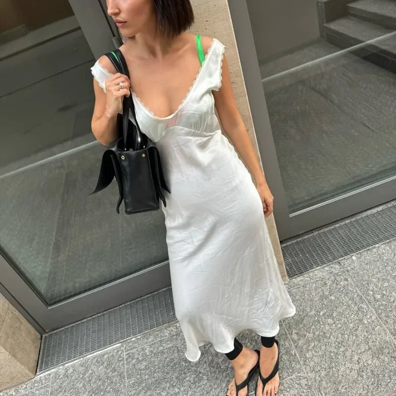 Bellina Σατέν μίντι φόρεμα με βαθύ ντεκολτέ