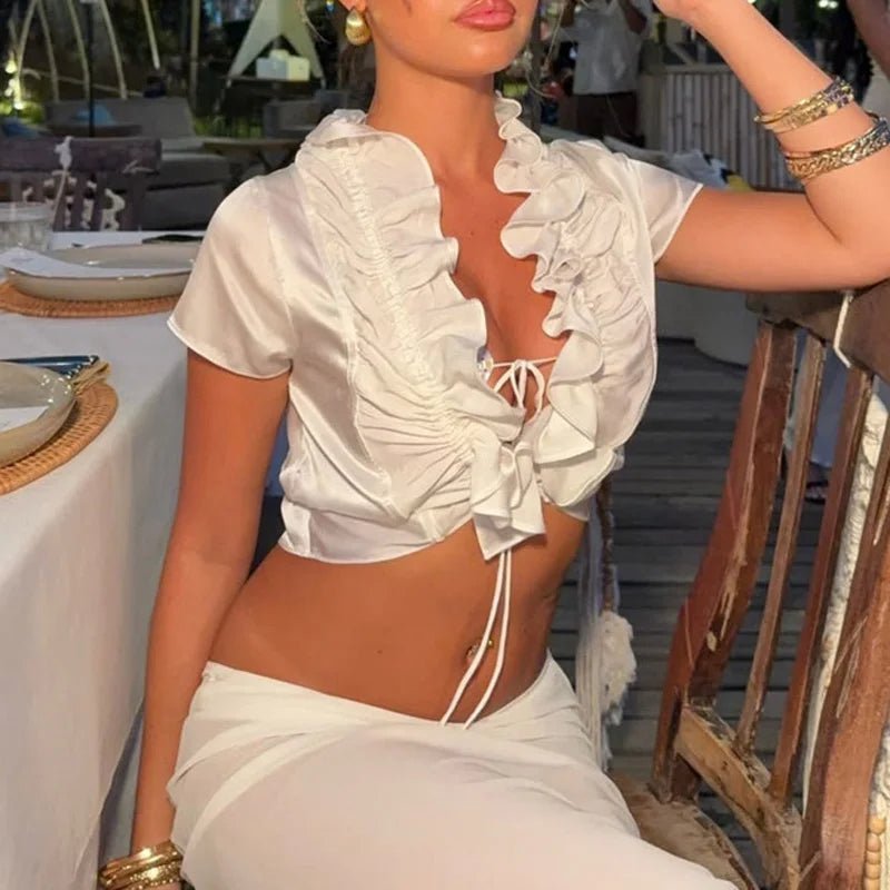Κοντό τοπ Bianca με βολάν και κορδόνια