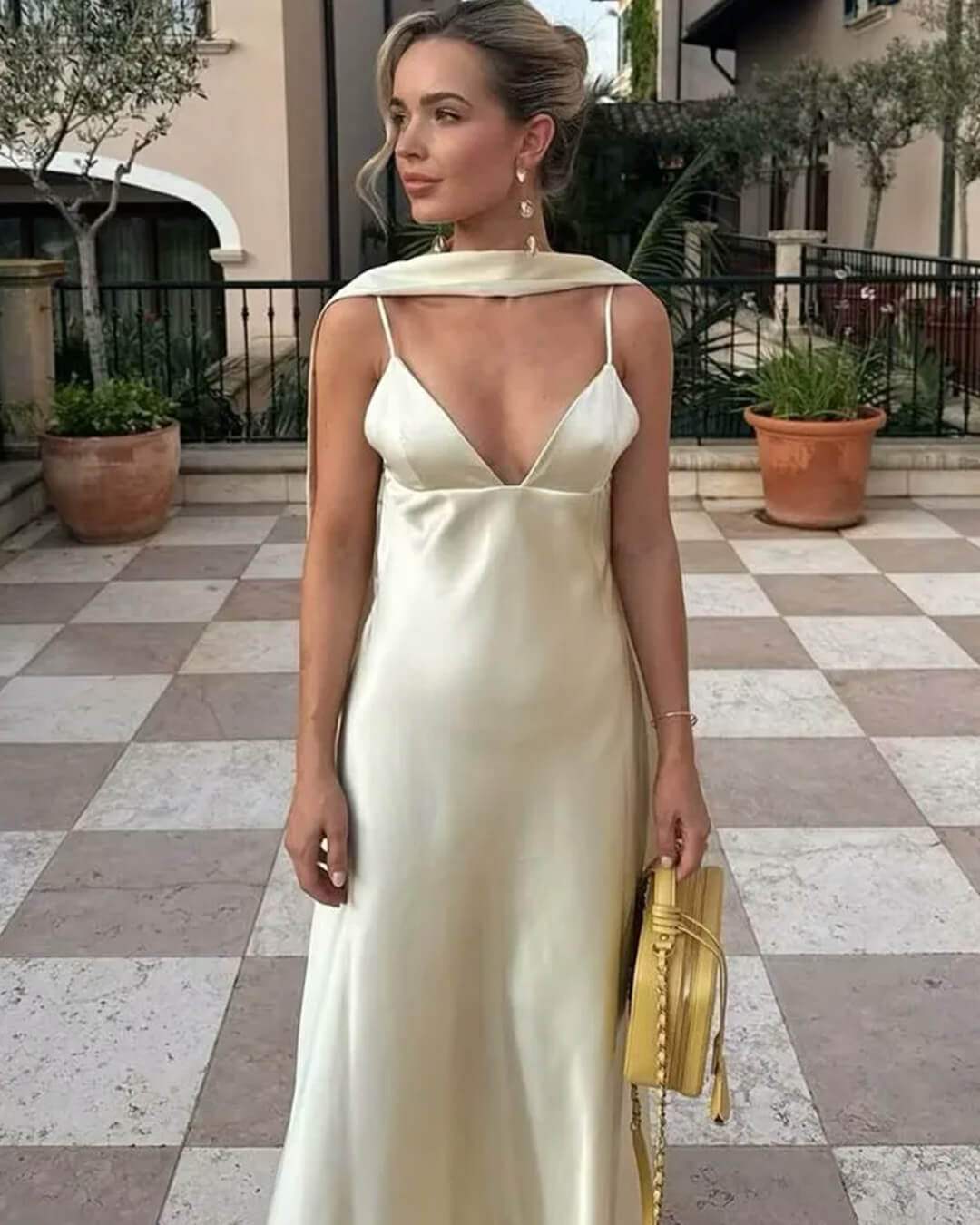 Σατέν μάξι φόρεμα Bianca με μαντίλι