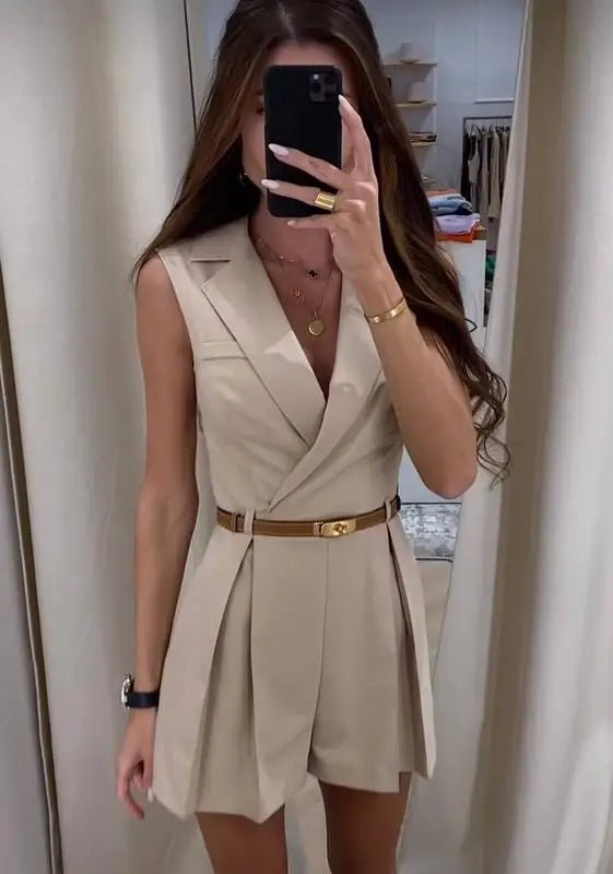 Bianca Ολόσωμη φόρμα χωρίς μανίκια, με δομημένη γραμμή και ζώνη