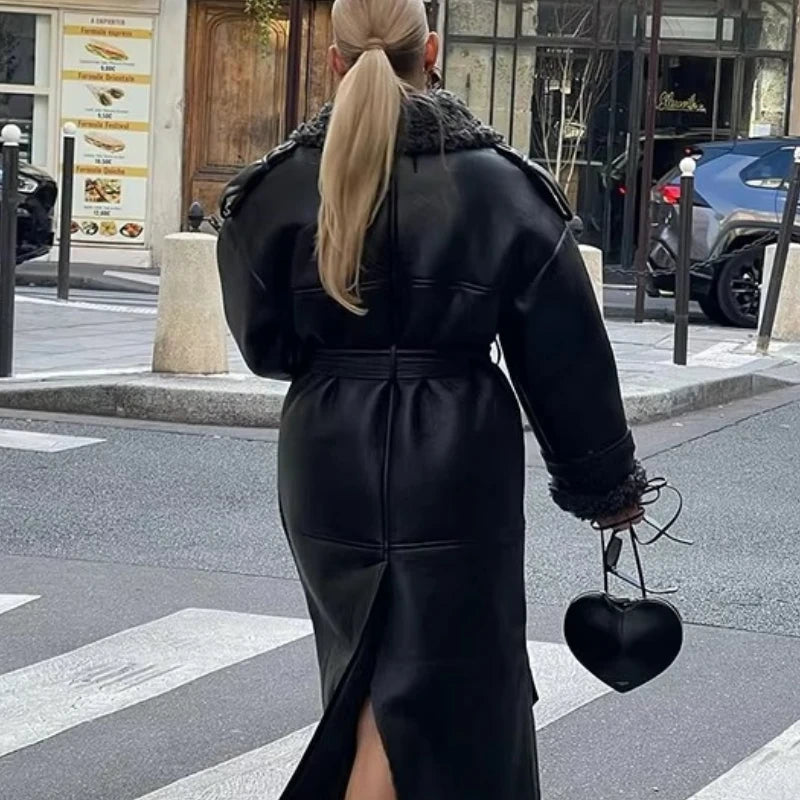 Μάξι παλτό Cora από συνθετικό δέρμα με ζώνη