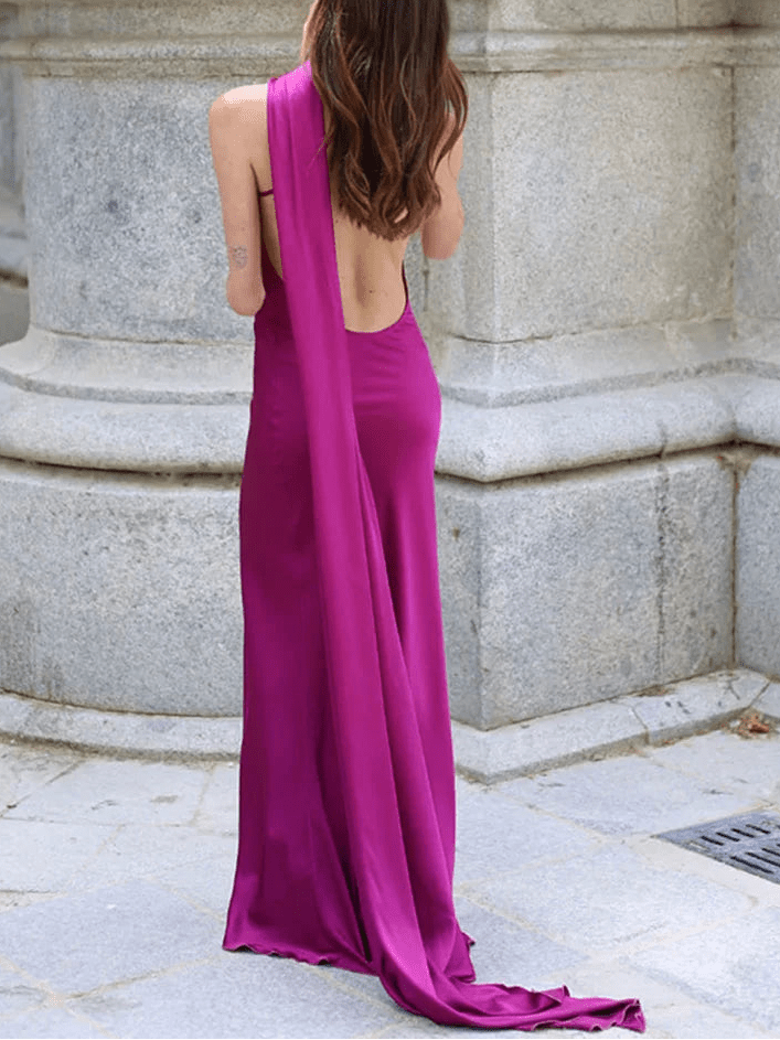 Demetra σατέν βραδινή τουαλέτα halter με ανοιχτή πλάτη