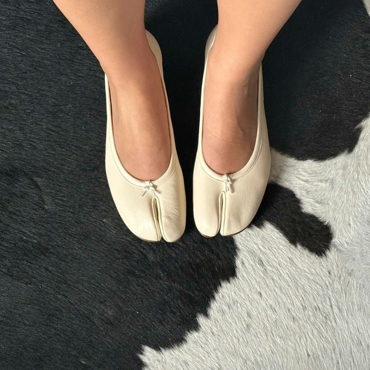 Elizabeth Split Toe Ballet Flats