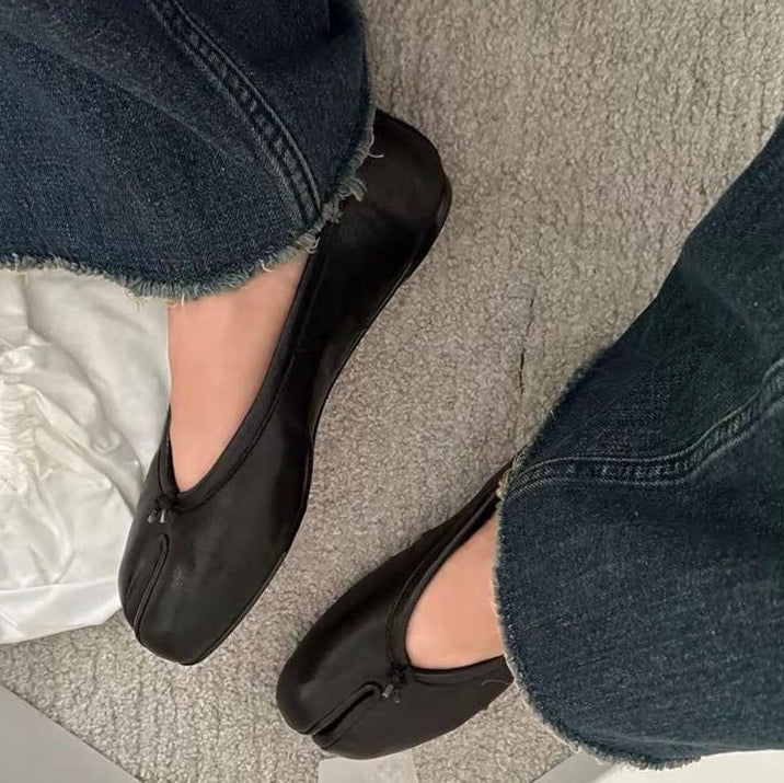 Elizabeth Split Toe Ballet Flats