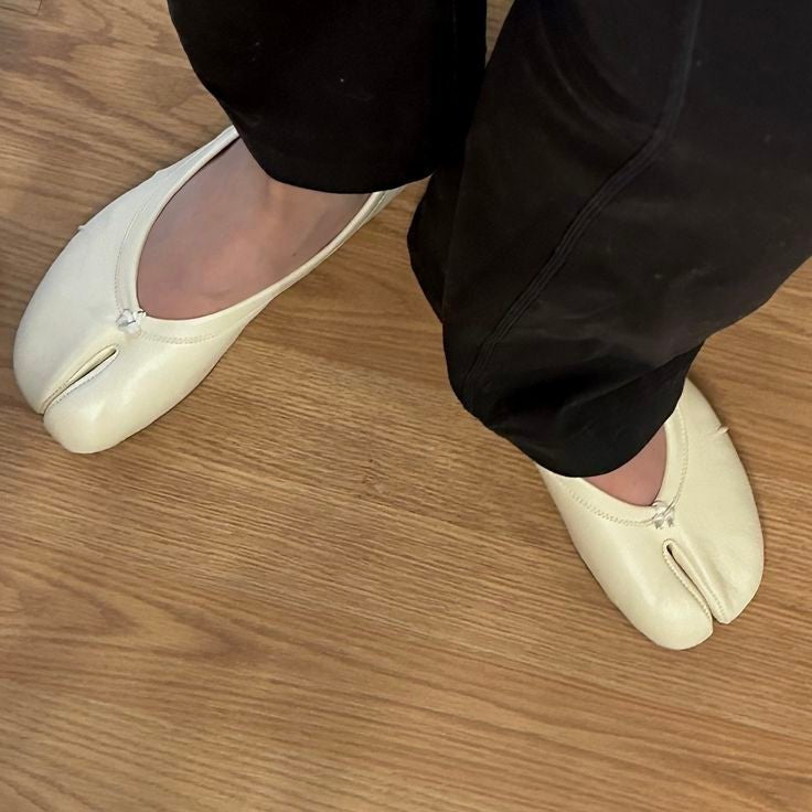 Elizabeth Split Toe Ballet Flats