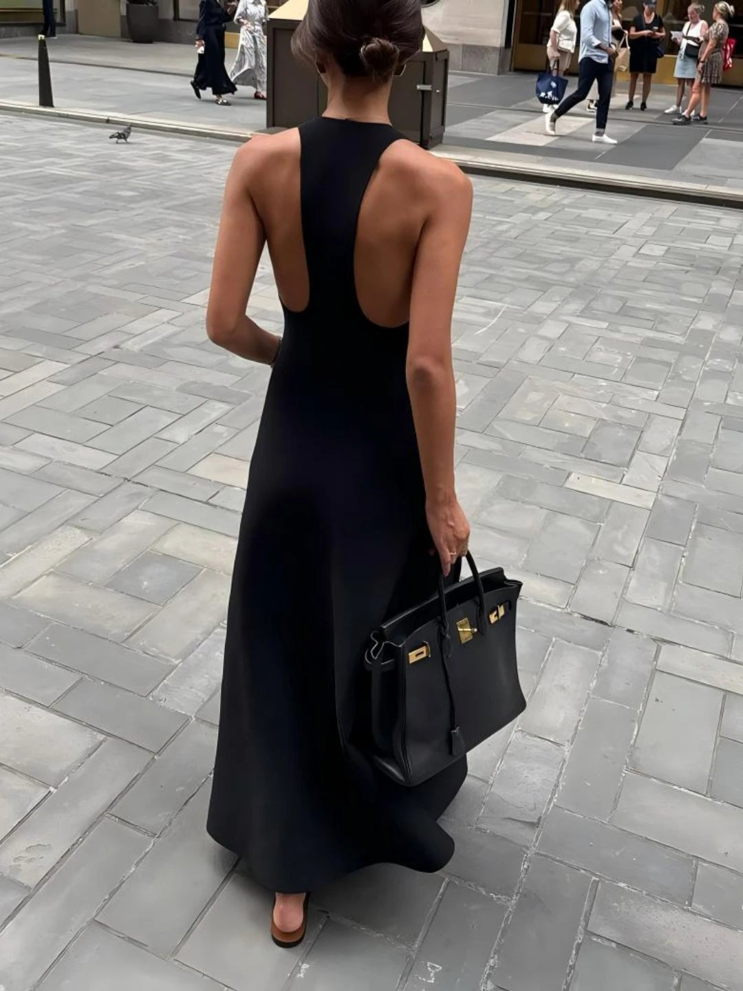 Μάξι φόρεμα halter Erica με βαθύ V ντεκολτέ