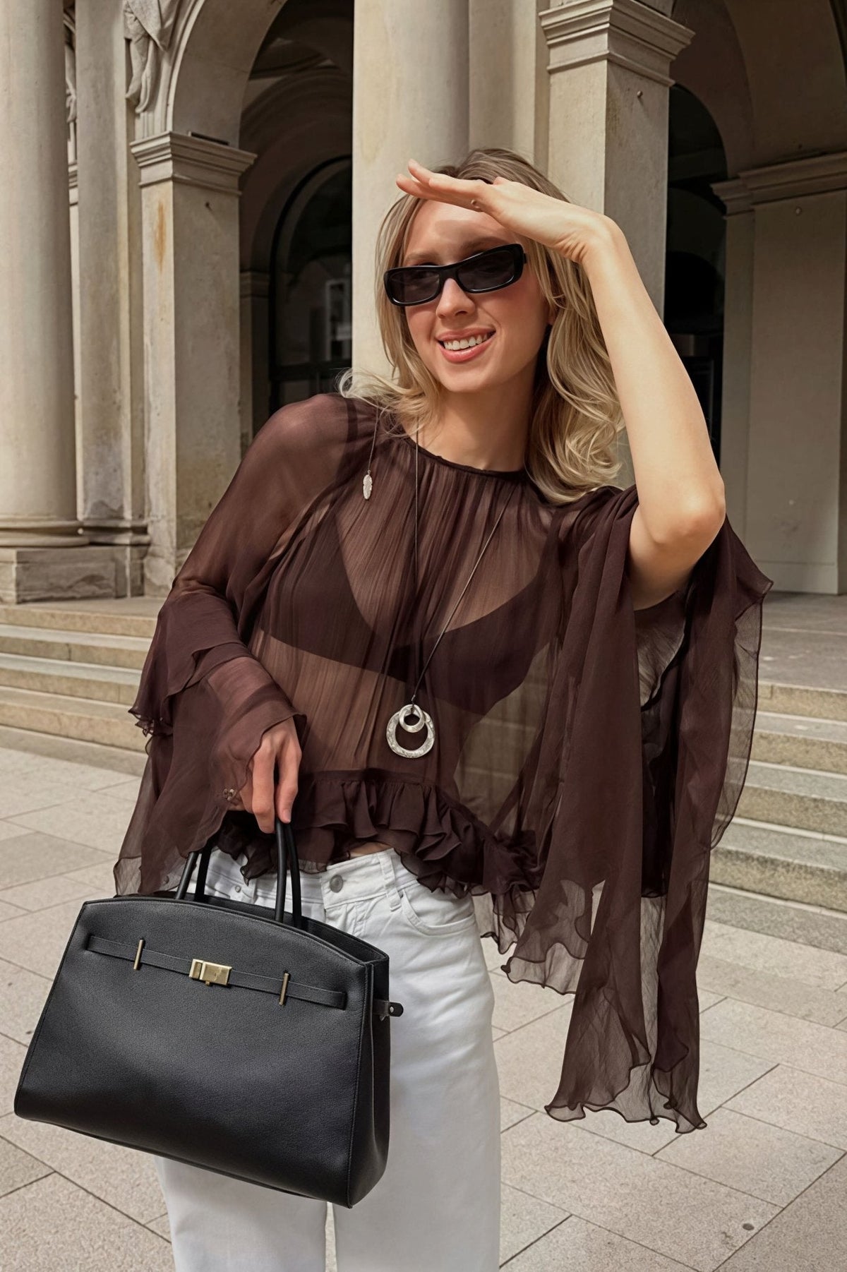 Σιφόν μπλούζα Greta με βολάν και μανίκια καμπάνα