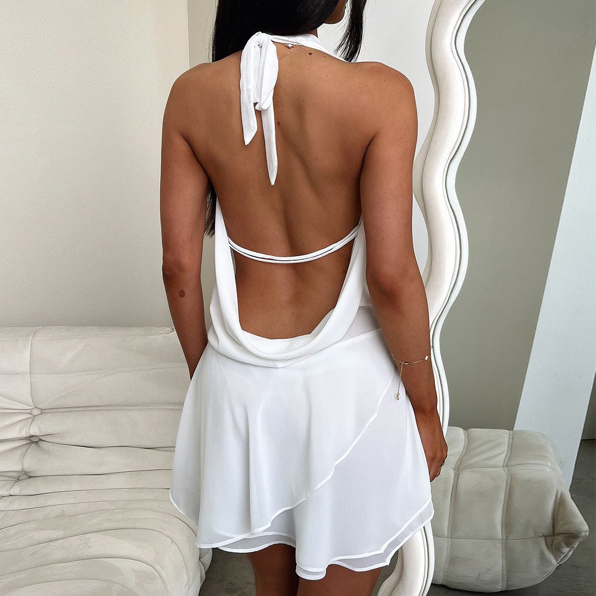 Μίνι Φόρεμα Hailey με Λαιμόκοψη Halter και Ανοιχτή Πλάτη