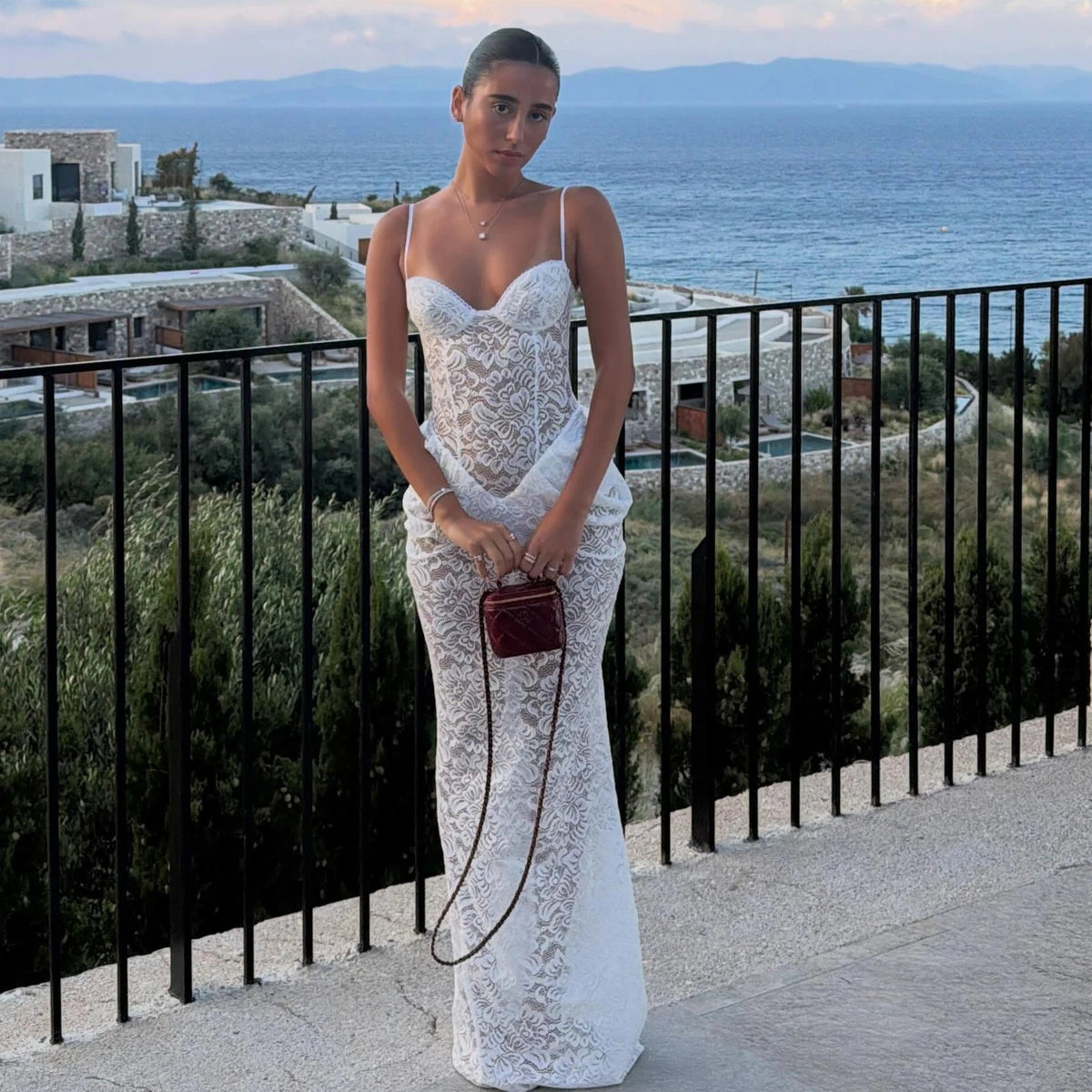Μάξι φόρεμα με κορσέ και δαντέλα Isabella