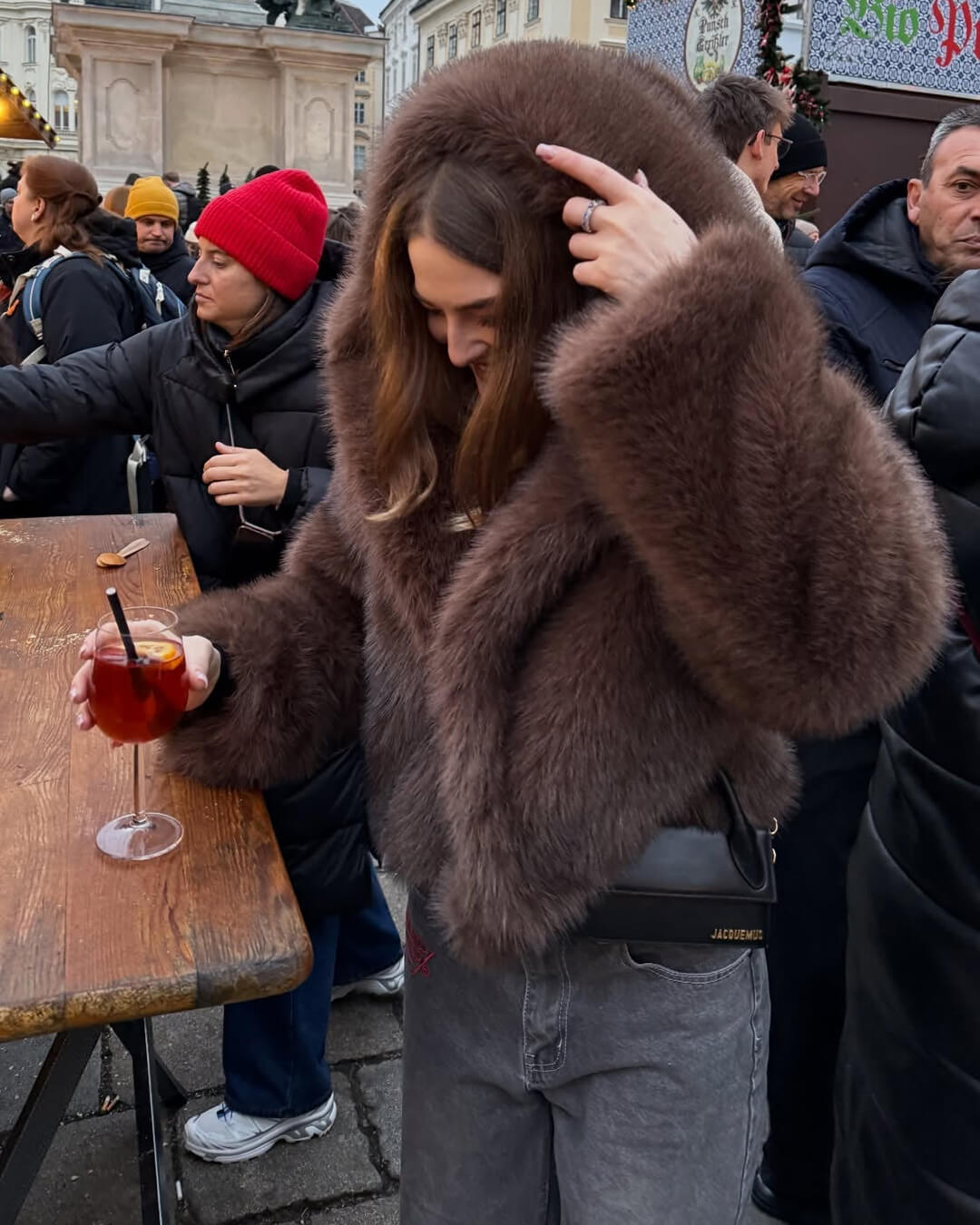Κοντό παλτό Ivy με κουκούλα από συνθετική γούνα