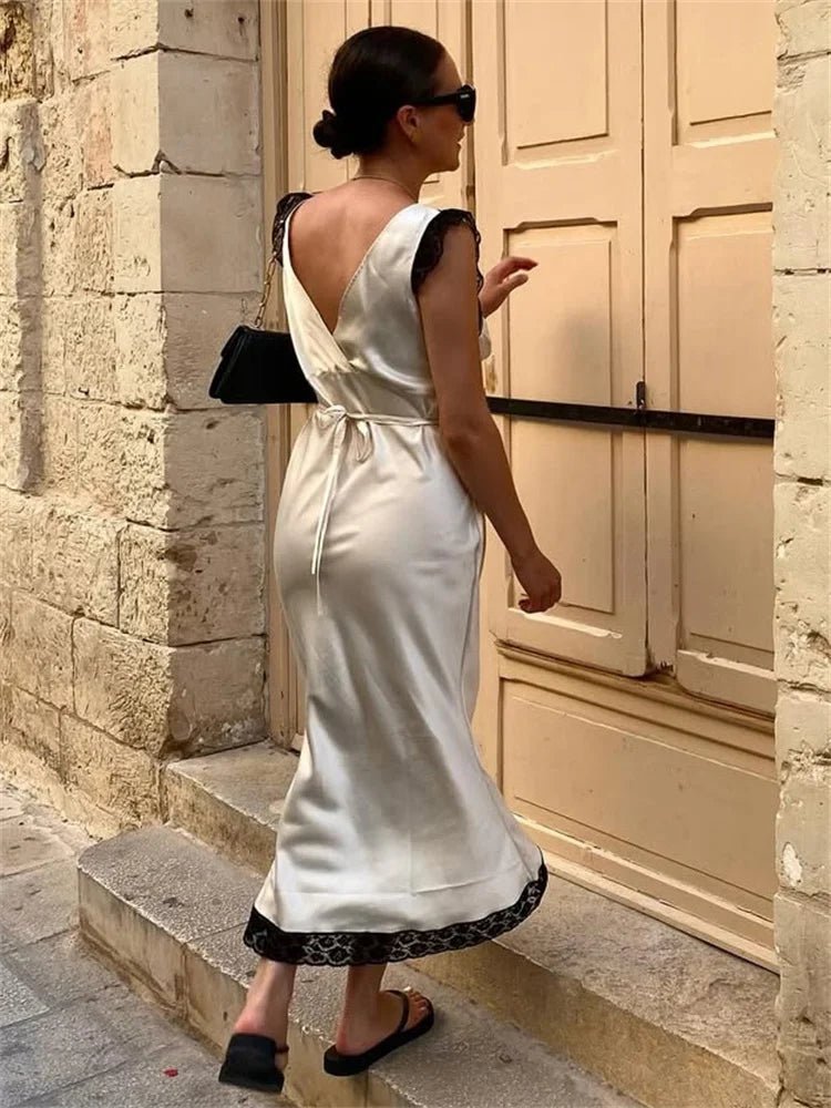 Joanna Μακρύ σατέν δαντελένιο φόρεμα