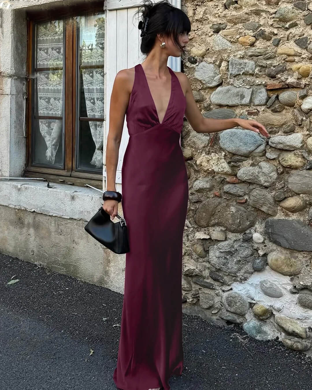 Σατέν μάξι φόρεμα Joyce σε μπορντό με δέσιμο στον λαιμό