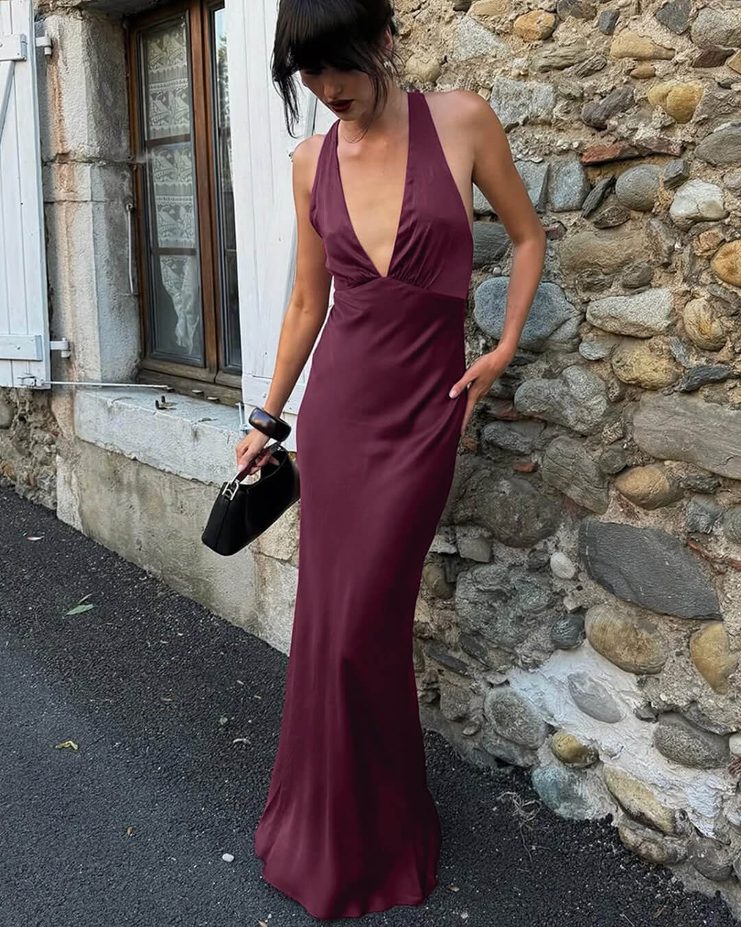 Σατέν μάξι φόρεμα Joyce σε μπορντό με δέσιμο στον λαιμό