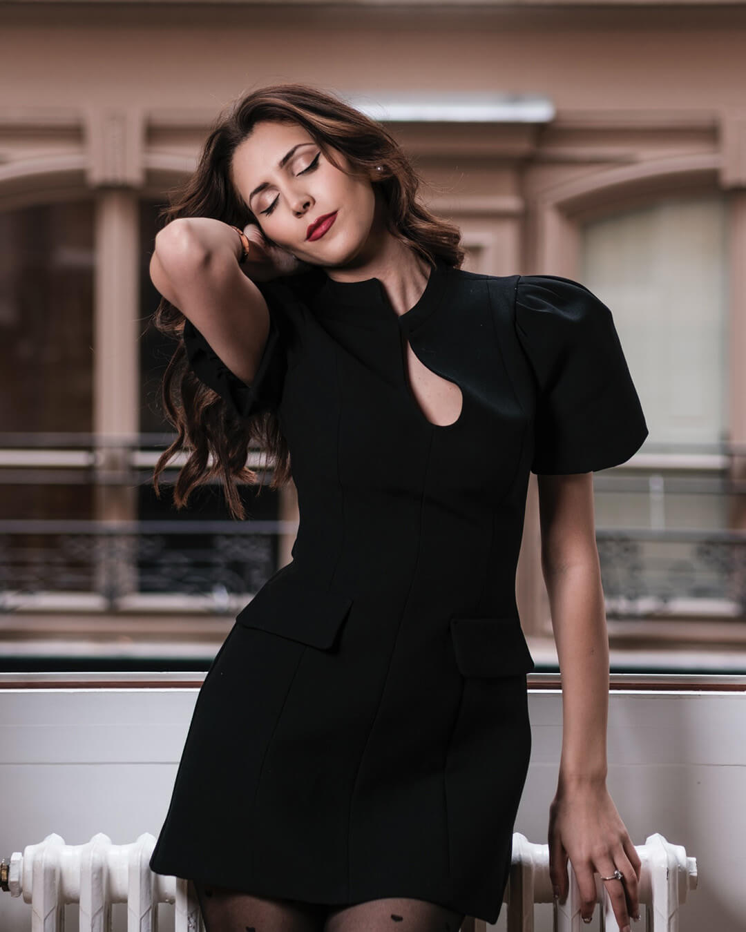Μίνι φόρεμα Julia με φουσκωτά μανίκια