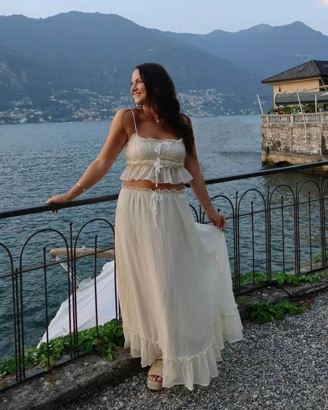 Σετ Julia με τοπ με τιράντες και σούρα και μάξι φούστα