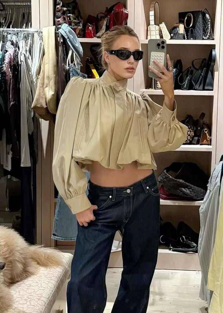 Κοντό πλισέ τζάκετ Karina