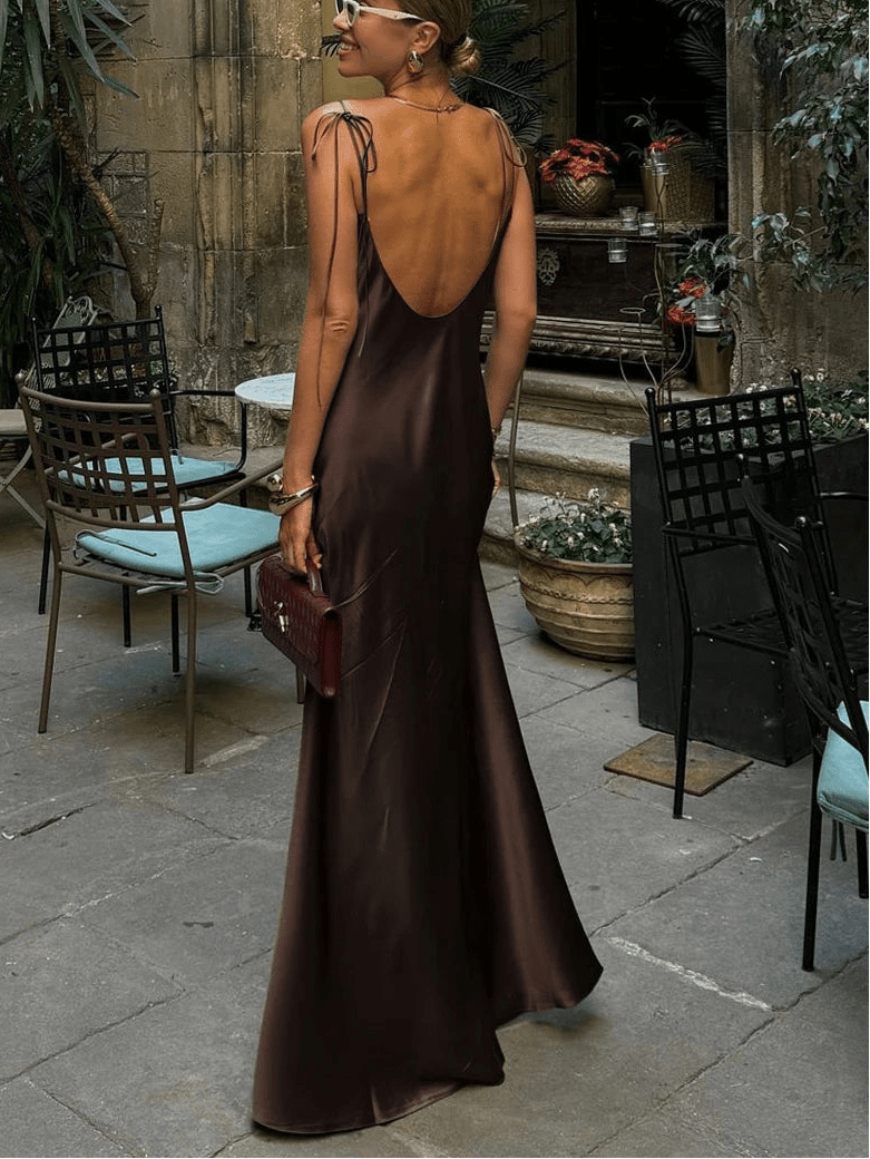 Σατέν μάξι φόρεμα Laura με ανοιχτή πλάτη