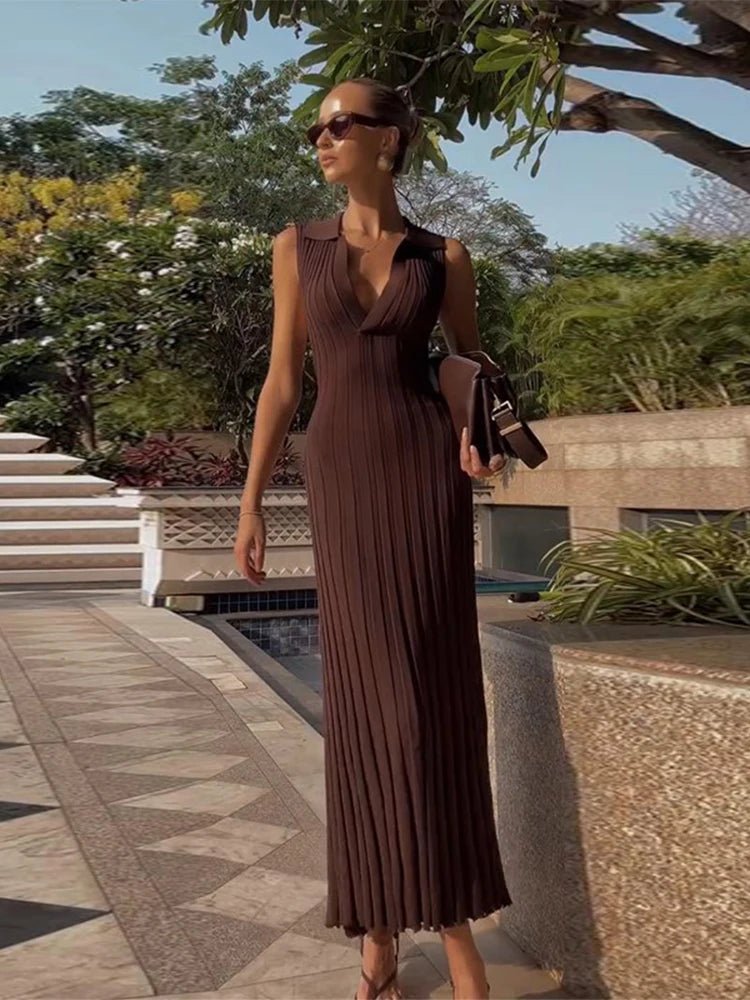 Lise Sleeveless Knitted Pleated Maxi Dress