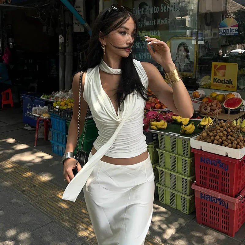 Αμάνικο τοπ με δέσιμο στον λαιμό Lydia