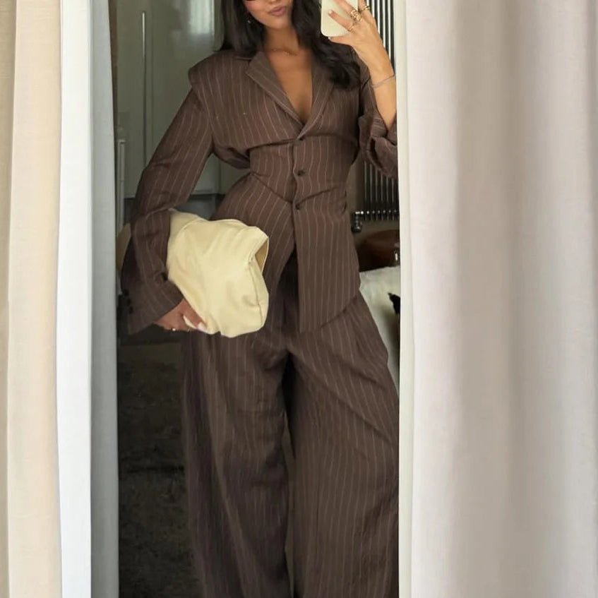 Κοστούμι με ριγέ παντελόνι Melanie