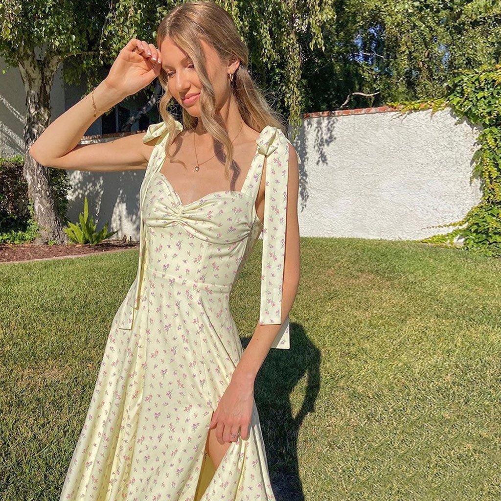 Μίντι φόρεμα Natalie με φλοράλ μοτίβο και ψηλό σκίσιμο