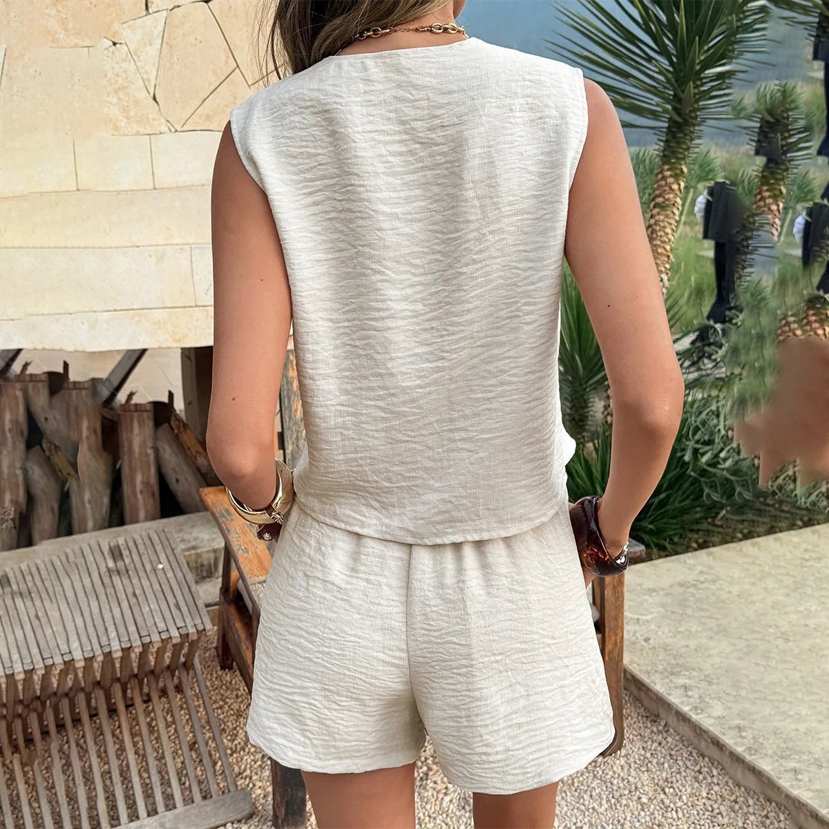 Nia σετ δύο τεμαχίων χωρίς μανίκια για χαλαρές εμφανίσεις