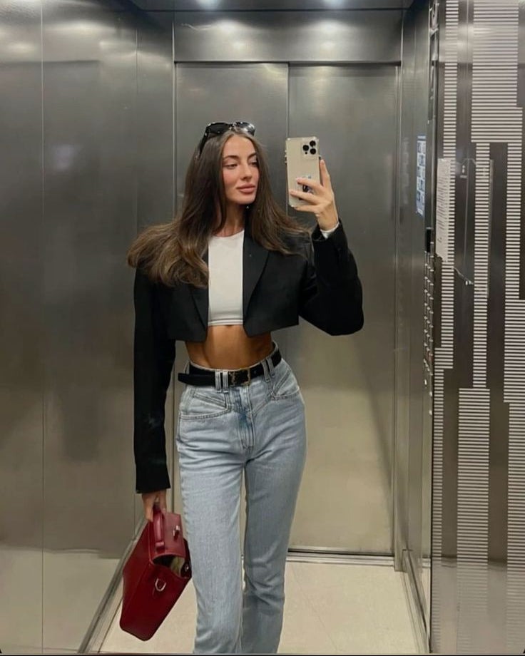 Κοντό σακάκι κοστουμιού Olga με βάτες