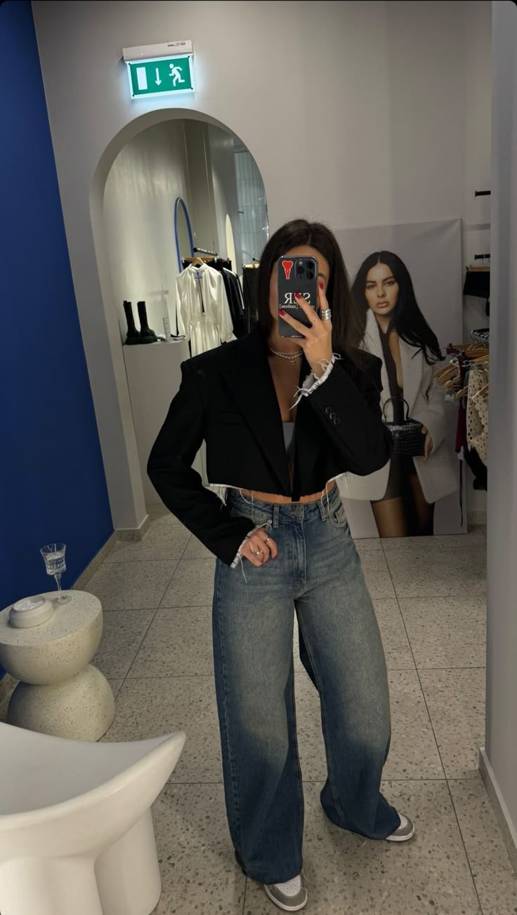 Κοντό σακάκι κοστουμιού Olga με βάτες