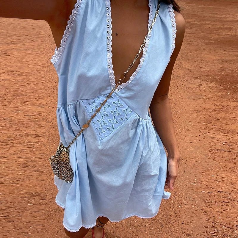 Ολίβια boho μίνι φόρεμα με δαντελένια τελειώματα