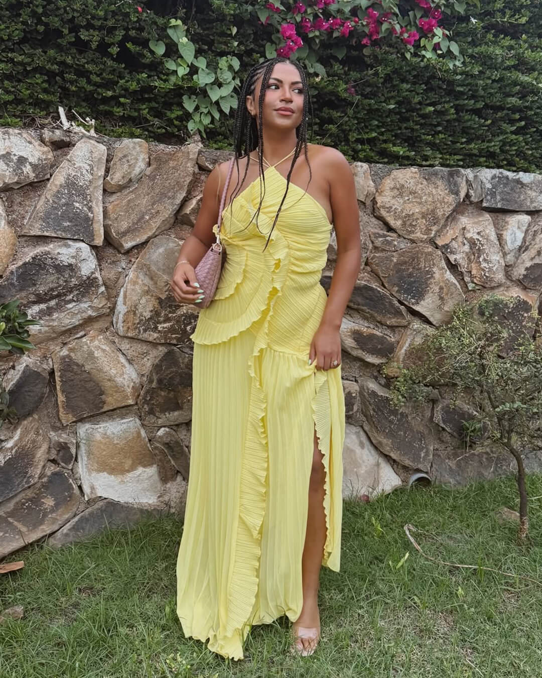 Επίσημη τουαλέτα σε γραμμή Α με halter λαιμόκοψη Renata
