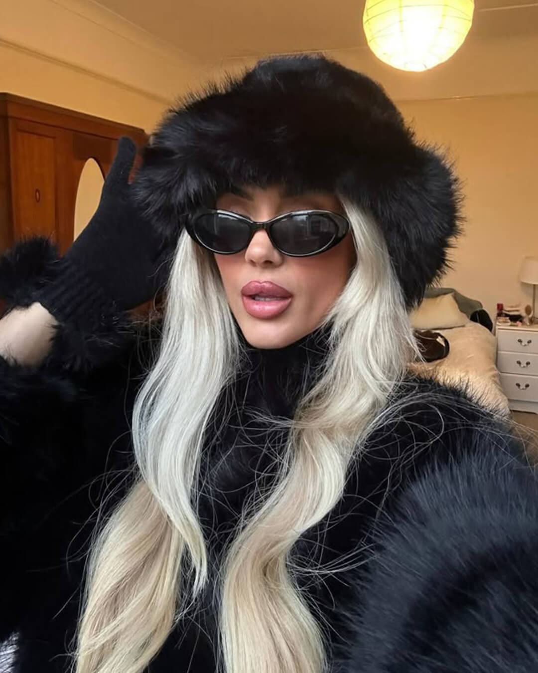 Καπέλο με συνθετική γούνα Tracy